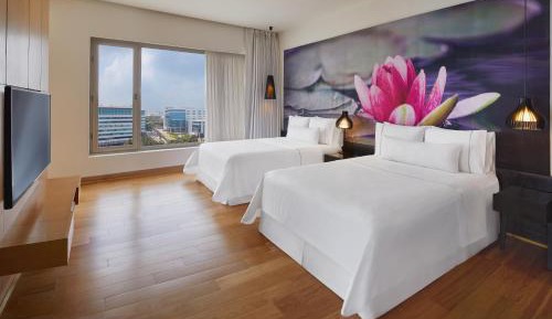 Pool View, 2 Twin/Single Beds