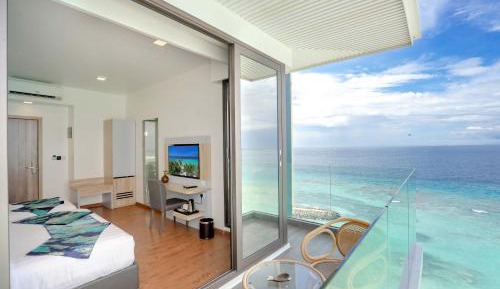 Premium Super Deluxe Room with Balcony and Sea View
