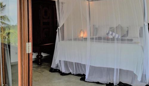 Queen Room with Garden View