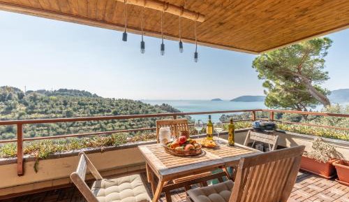 Apartment with Sea View