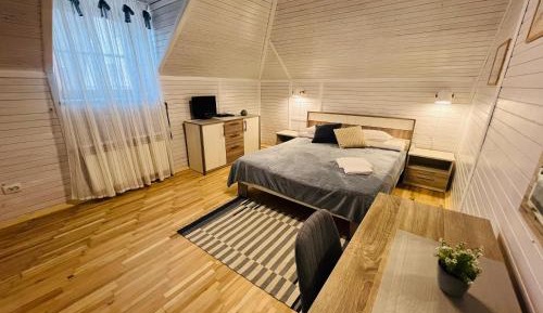 Deluxe Double Room with Bath