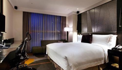 Premium King Room