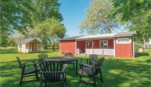 Three-Bedroom Holiday Home 
