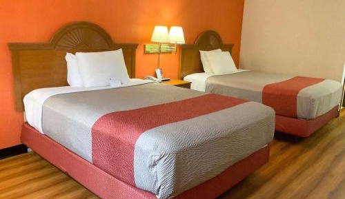 Queen Room with Two Queen Beds - Non-Smoking