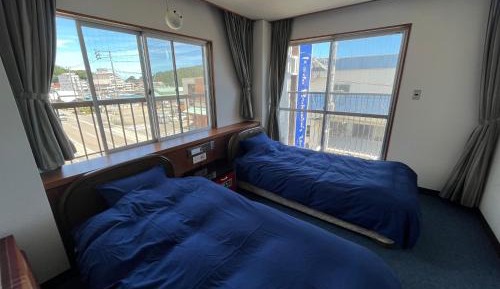 Standard Twin Room with Sea View