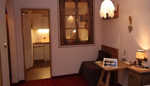 One-Bedroom Apartment (2 Adults)