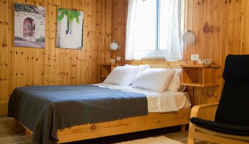 Queen Suite with Spa Bath