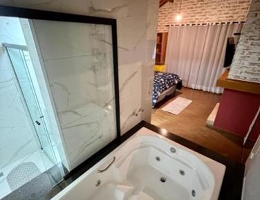 Deluxe Room (1 adult + 1 child)