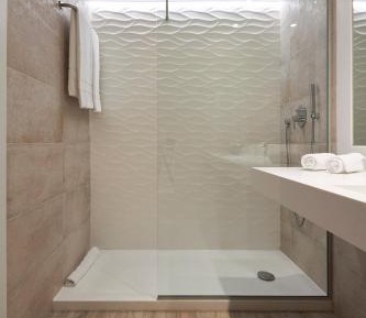 Single Room with Spa Access