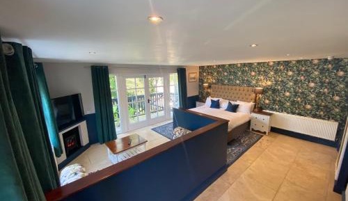 Superior Double Room with Balcony