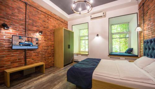 Loft Studio Apartment - Desyatynnyi Ln., 7