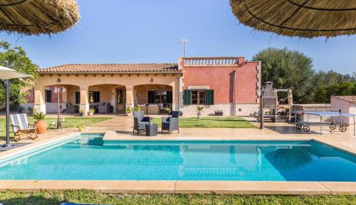 Villa with Garden View