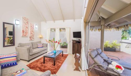 Two bedroom Villa - Beach Front