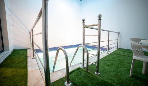 Suite with Private Pool