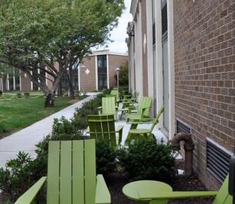 King Room with Roll-In Shower - Disability Access