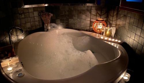 Superior Double Room with Jacuzzi