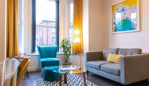 Deluxe One-Bedroom Apartment