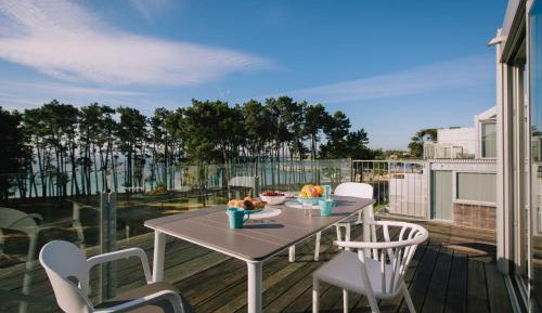 Three-Bedroom Premium Apartment with Balcony