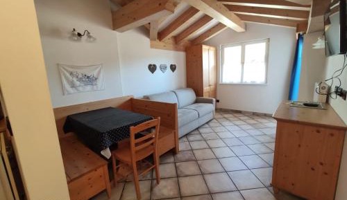 One-Bedroom Apartment with Balcony