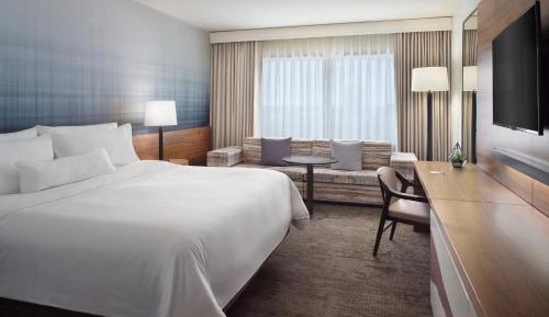 Traditional, Guest room, 1 King, Low floor