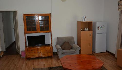 Deluxe Double Room (2 Adults + 1 Child)