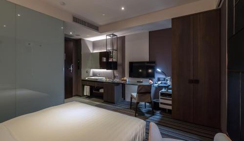 Cozy Room - No Window