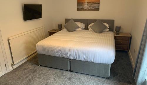 Large Double or Twin Room