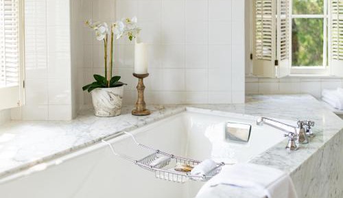 King Studio with Sofa Bed