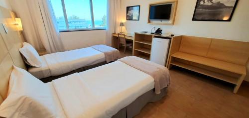 Twin Room with Partial Sea View