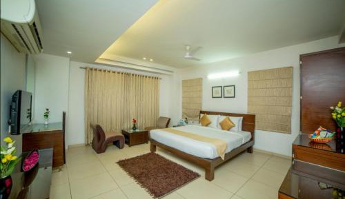 Deluxe Double Room (2 Adults + 1 Child)