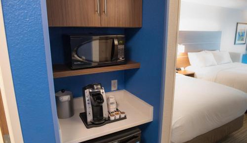 Standard Room with Two Queen Beds