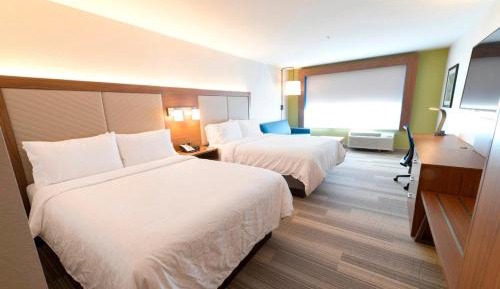 Suite - Hearing Accessible - Non-Smoking