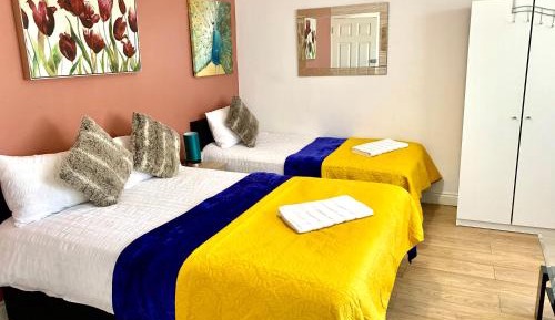 Apartment with Shower