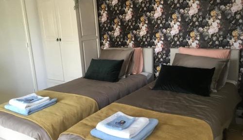Double or Twin Room with Private Bathroom