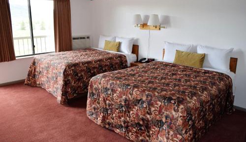 Queen Room with Two Queen Beds - Non-Smoking