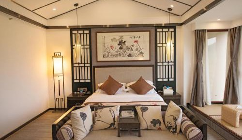 King Room with Mountain View