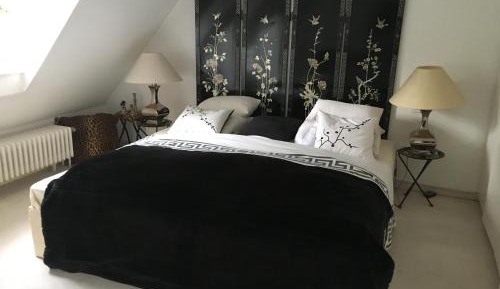 Twin Room with Balcony with Shared Bathroom