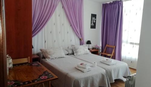 Twin Room with Private Bathroom