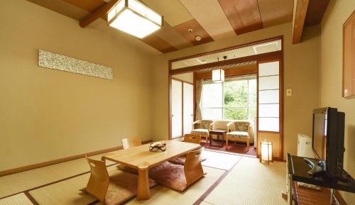 Casual Japanese-Style Room with Shred Bathroom - Non-Smoking