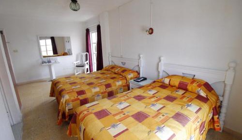 Triple Room with Bathroom