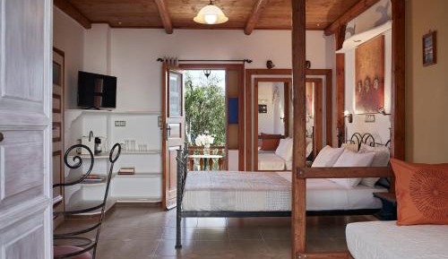 Superior Triple Room