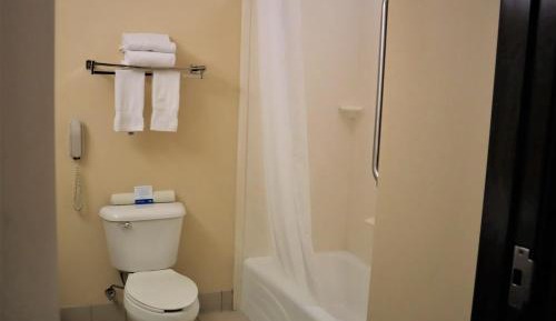 Standard Queen Room with Two Queen Beds