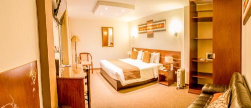 Junior Suite (2 Adults)