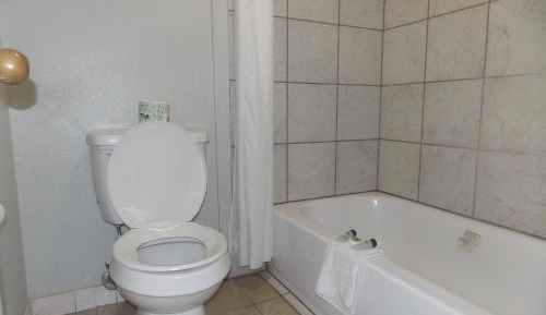 King Room - Non-Smoking