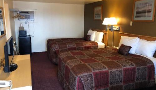 Queen Room with Two Queen Beds