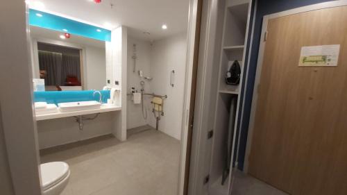 Standard Double Room - Mobility Access