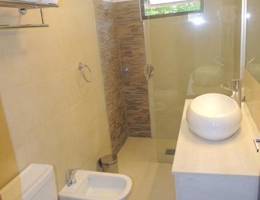 Family Room (5 Adults)