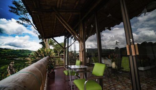 Suite with Mountain View