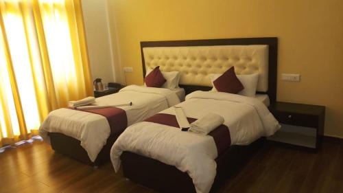 Deluxe Double or Twin Room