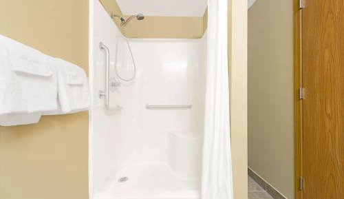 King Room - Disability Access/Non-Smoking